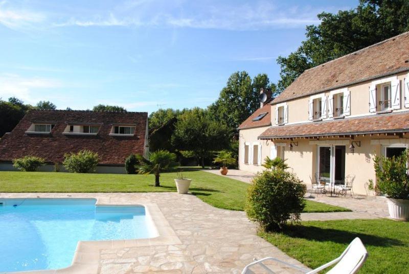 Villa Dikaria Montacher Zewnętrze zdjęcie