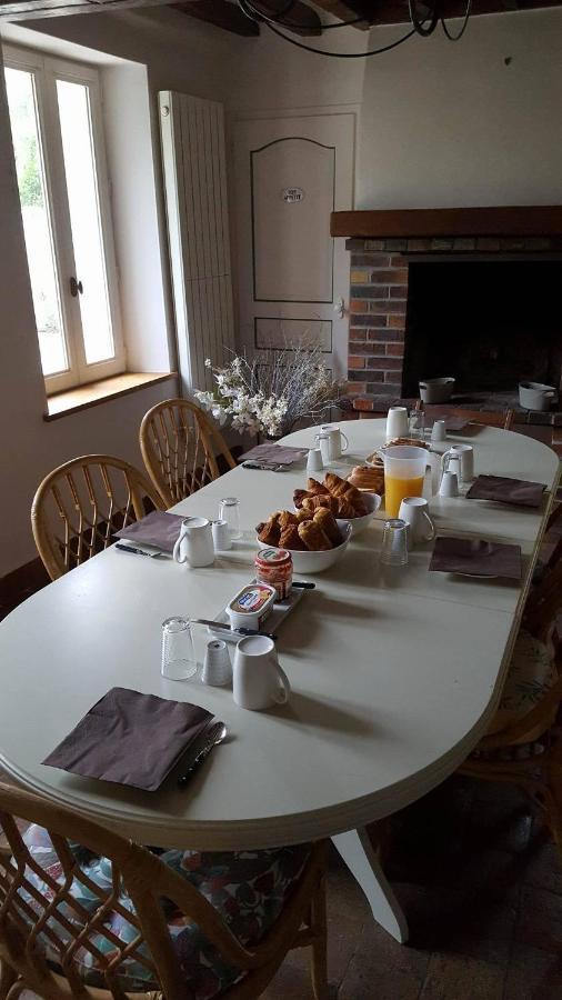Villa Dikaria Montacher Zewnętrze zdjęcie