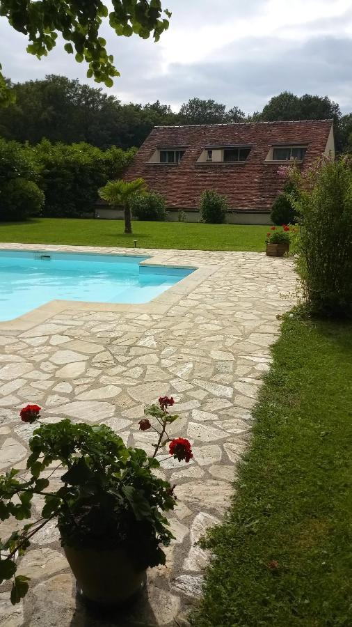 Villa Dikaria Montacher Zewnętrze zdjęcie